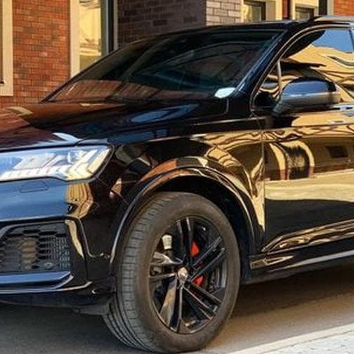 439 Оренда Audi Q7 R-Line у Києві — Весільний кортеж