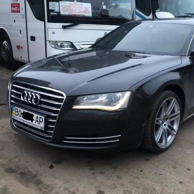 AUDI A8 (2015) весільний кортеж АУДІ А8 — логотип
