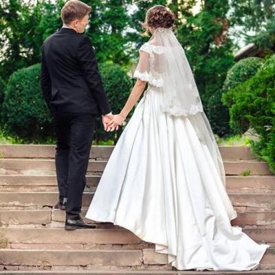 Продається весільна сукня — логотип