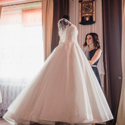 Весільна Сукня — логотип