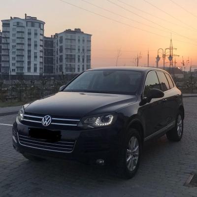 Кортеж Volkswagen Touareg — логотип