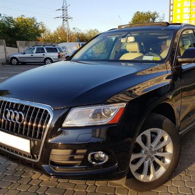 Весільний кортеж. Audi Q5. — логотип