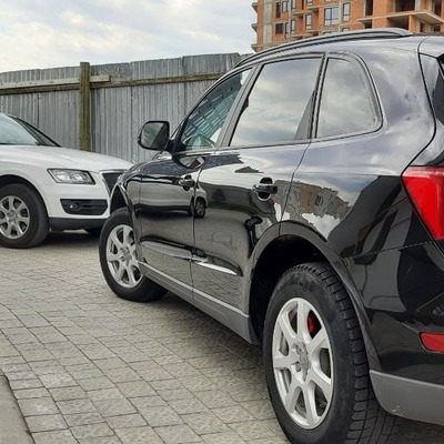 Весільний кортеж AUDI Q5 — логотип
