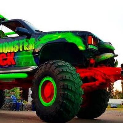 069 Party Bus Monster truck пати бас — логотип