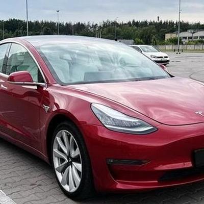 252 Электрокар Tesla Model 3 75D прокат — логотип