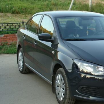 Volkswagen Polo Sedan Весільний Кортеж — логотип