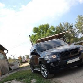 Весільний кортеж преміум класу на BMW — логотип
