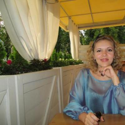 Юлия Тейбаш — логотип