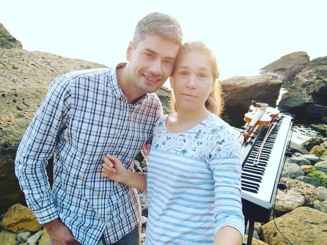 Скрипка та фортепіано #хвилинамузики — логотип