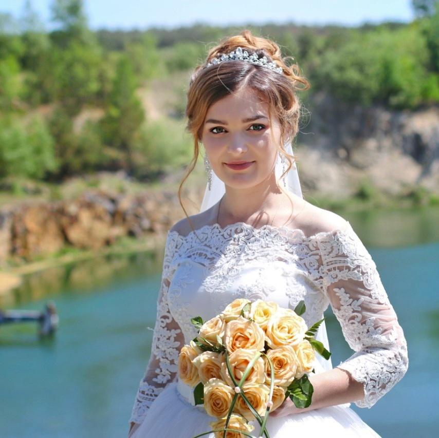 Весільна сукня — логотип