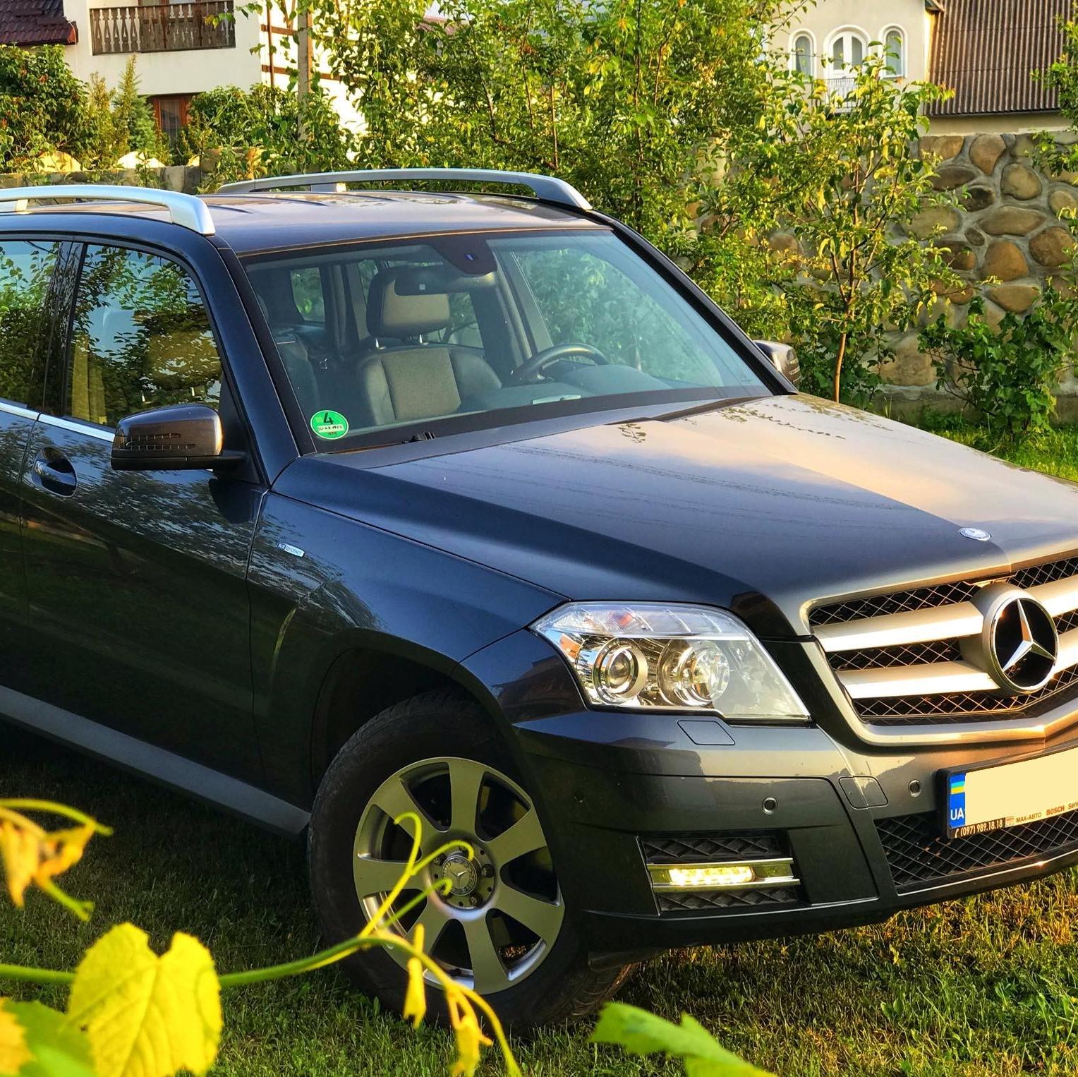 Весільний кортеж Mercedes GLK 220 — логотип
