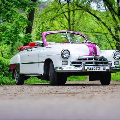 203 Ретро автомобіль ZIM GAZ-12 cabrio о — логотип