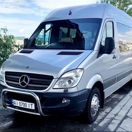 275 Мікроавтобус Mercedes Sprinter срібл — логотип