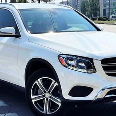 087 Mercedes GLC 300 білий джип на весіл — логотип