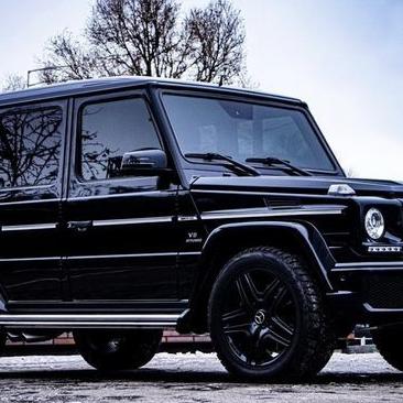202 Mercedes-Benz G63 AMG чорний оренда — логотип