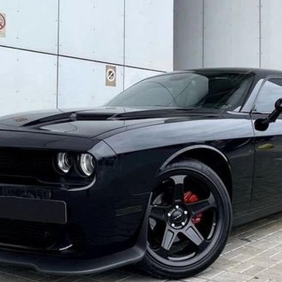 103 Оренда Dodge Challenger чорний 3.6 — логотип