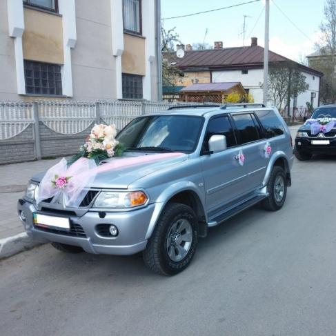 Mitsubishi Pajero Sport Весільний кортеж — логотип