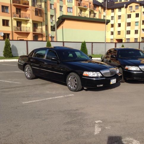 LINCOLN TOWN CAR — логотип