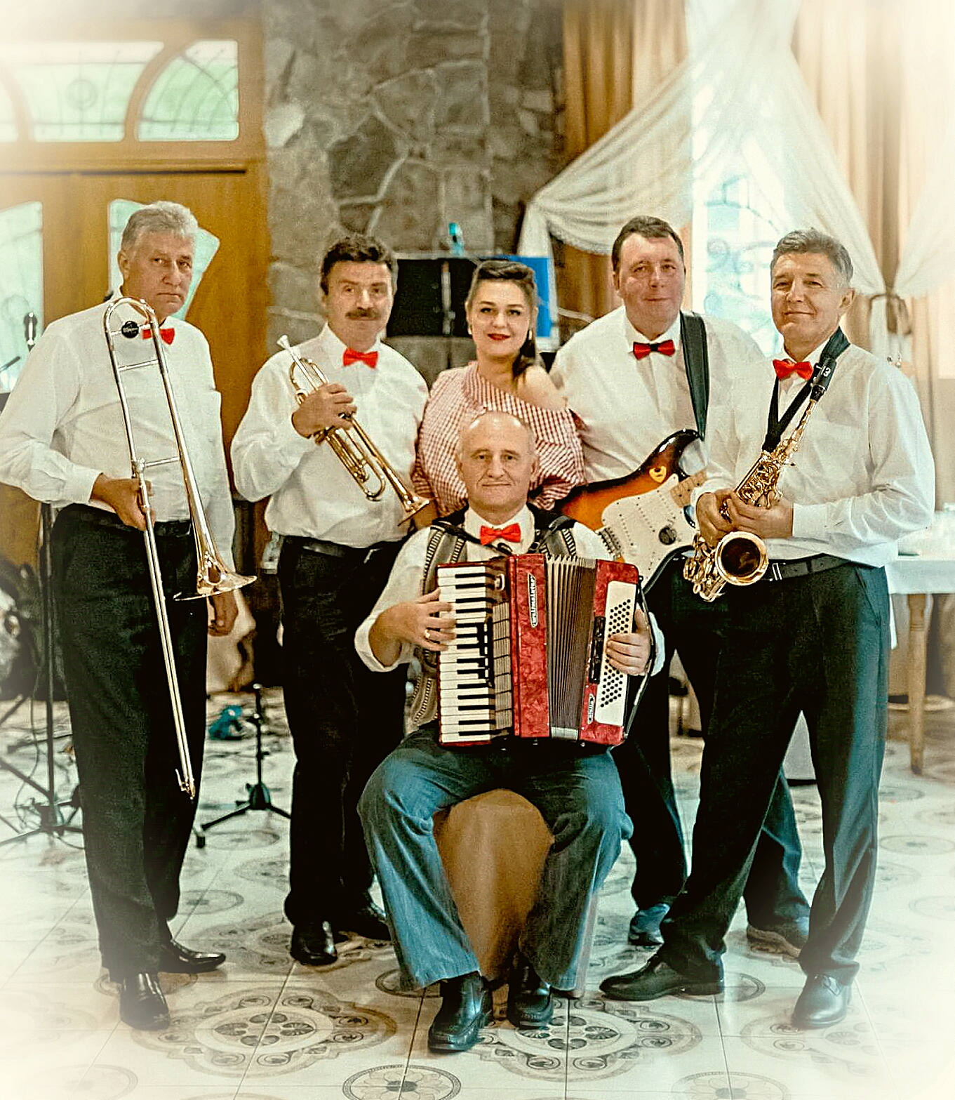 "DOCTOR BRASS" (Helen Yurkevich) — логотип