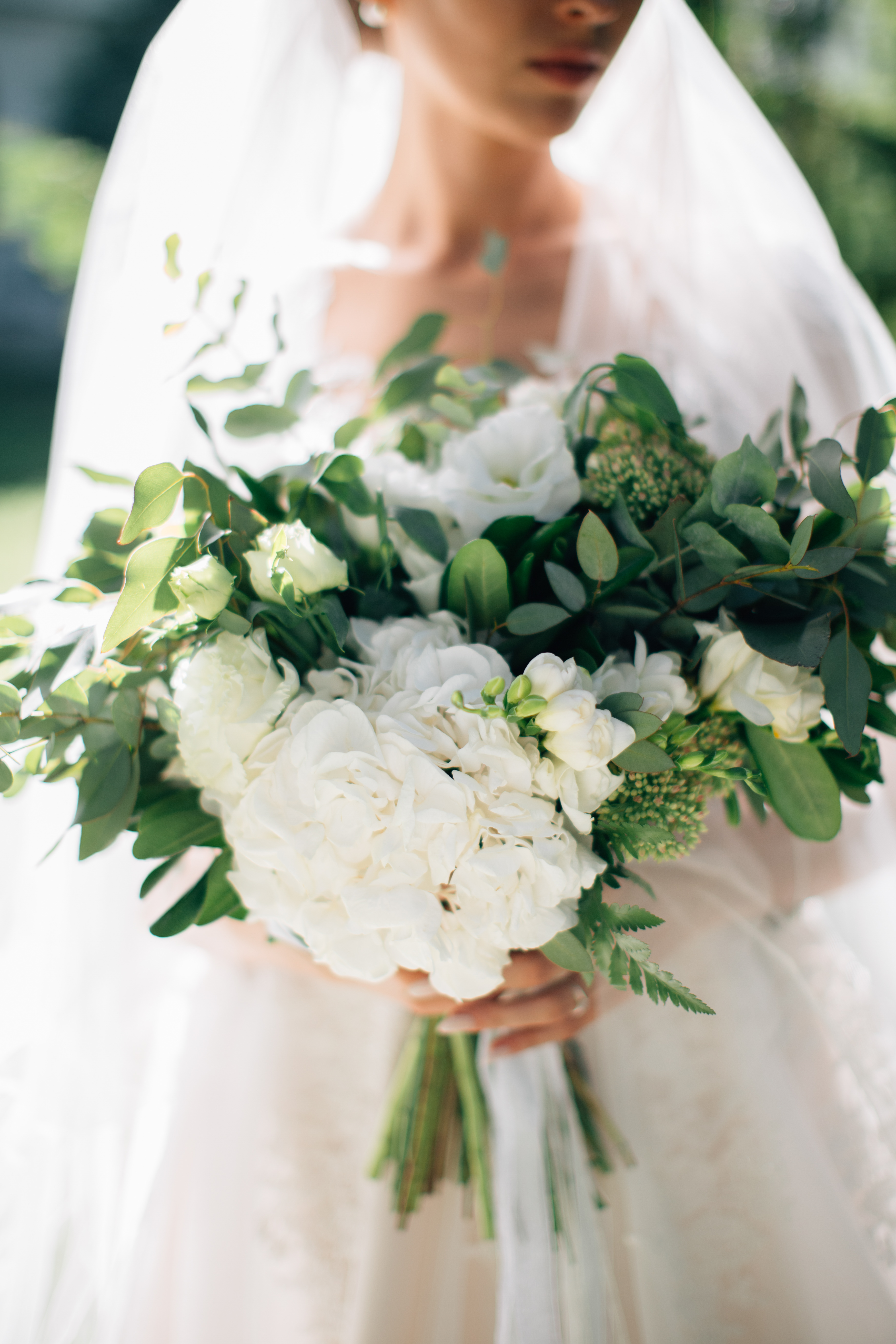 Ivory flowers & decor — логотип