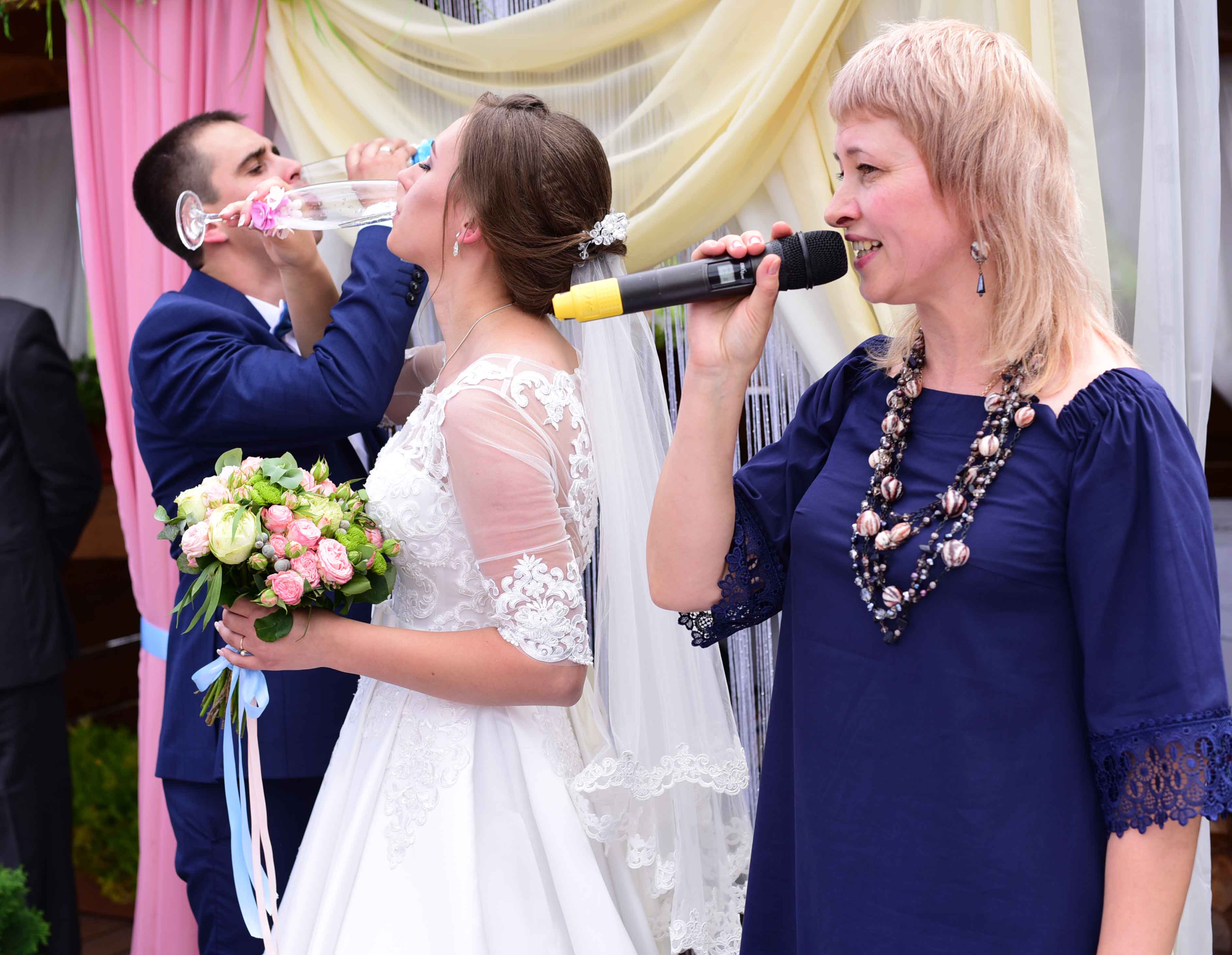унікальний весільний розпис — логотип
