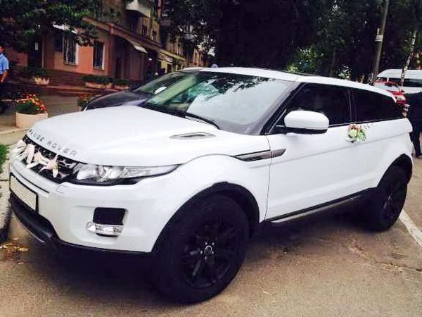 240Позашляховик Range Rover Evoque Coupe — логотип