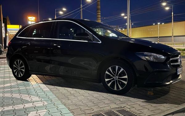 447 Позашляховик Mercedes-Benz B-class W — логотип
