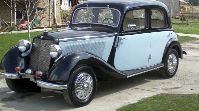 Retro Mercedes — логотип