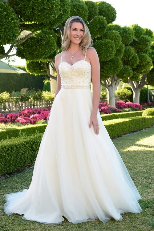 AT4672 (Venus Bridal) — Venus Bridal