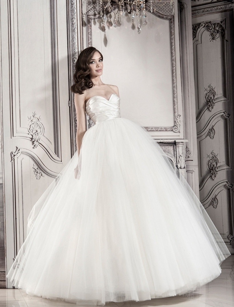32848202 — Kleinfeld Collection