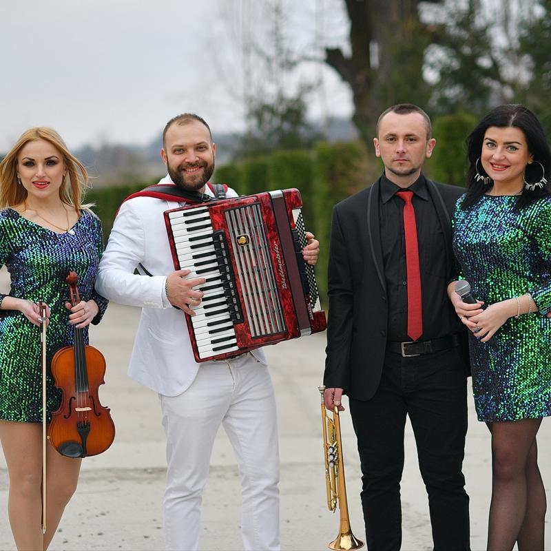 On Vit Ensemble On Meurt Ensemble Vitamin Band, Львів, Музичні гурти