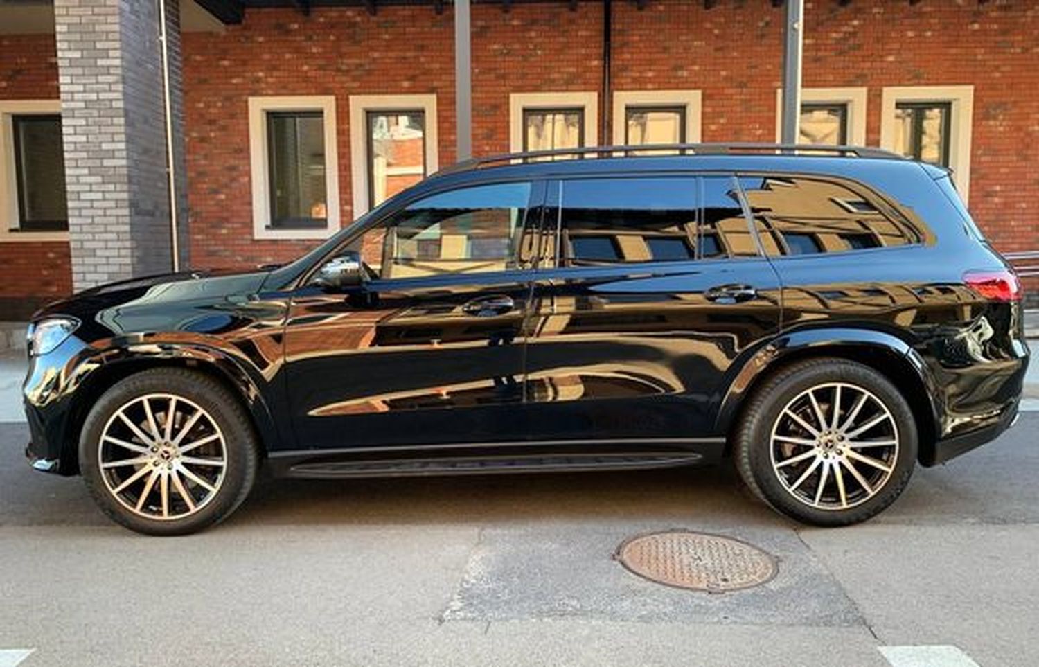 250 Позашляхови Mercedes Benz Gls AMG 40 250 Позашляхови Mercedes Benz Gls AMG 40