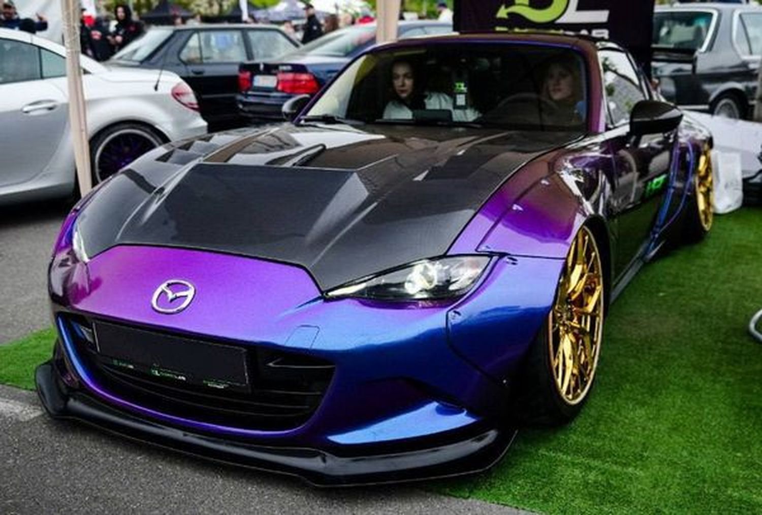 219 Mazda Miata ND кабріолет з водієм на 219 Mazda Miata ND кабріолет з водієм на