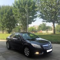 Авто Opel Insignia для урочистих подій