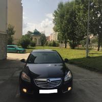 Авто Opel Insignia для урочистих подій