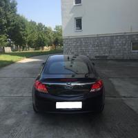 Авто Opel Insignia для урочистих подій