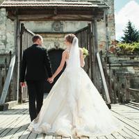 Продам весільну сукню MillaNova Jeneva