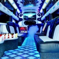 019 Лімузин Mega Hummer H2 білий оренда