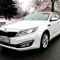 228 Kia Optima білий оренда авто з водіє