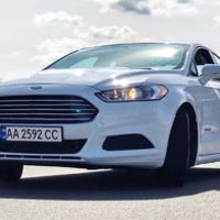 368 Ford Fusion 2015 білий оренда авто з