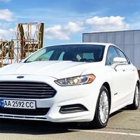 368 Ford Fusion 2015 білий оренда авто з