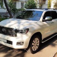 381 Toyota Sequoia оренда білий джип на