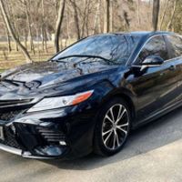 097 Toyota Camry 2020 оренда на весілля