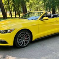 070 Ford Mustang жовтий кабріолет прокат