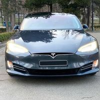 100 Tesla Model S75D оренда авто з водіє