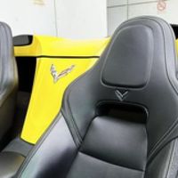11Кабриолет Chevrolete Corvette Stingray