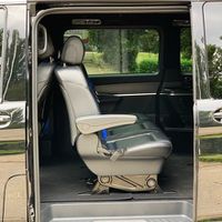 043 Mercedes Benz V Class микроавтобус