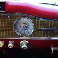 206Ретро автомобіль Chayka GAZ-13 чорна