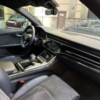 037 Позашляховик Audi Q8 S Line біла зам