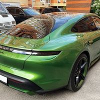 400 Прокат Porsche Taycan Turbo 671 hp